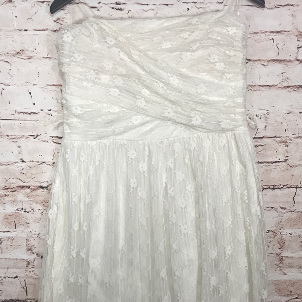 Mystic Strapless Lace Dress Cream Colored NWOT